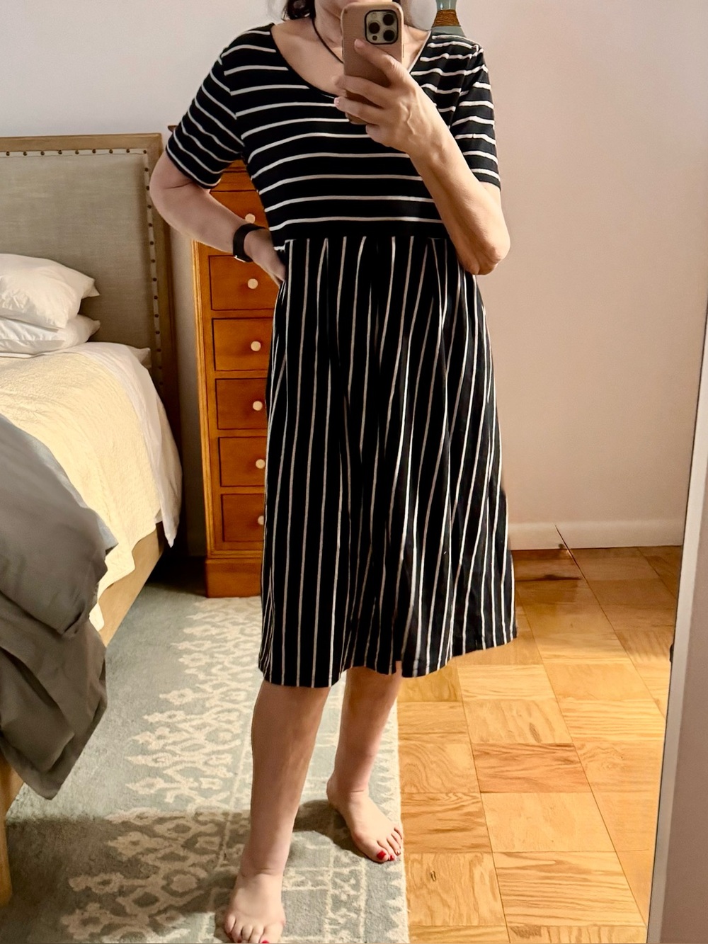 Mostly Cotton (95%) Below Knee Short Sleeve Black & White Stripe Dress Size L